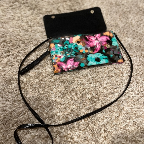 Floral purse - Picture 3 of 3